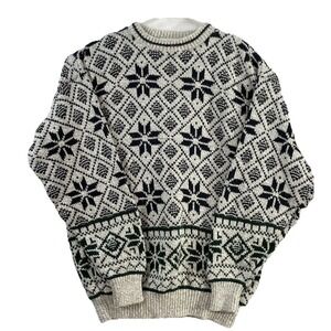 Vintage Robert Stock Sweater Mens L Grandpa White Blue Accents Pullover Made USA